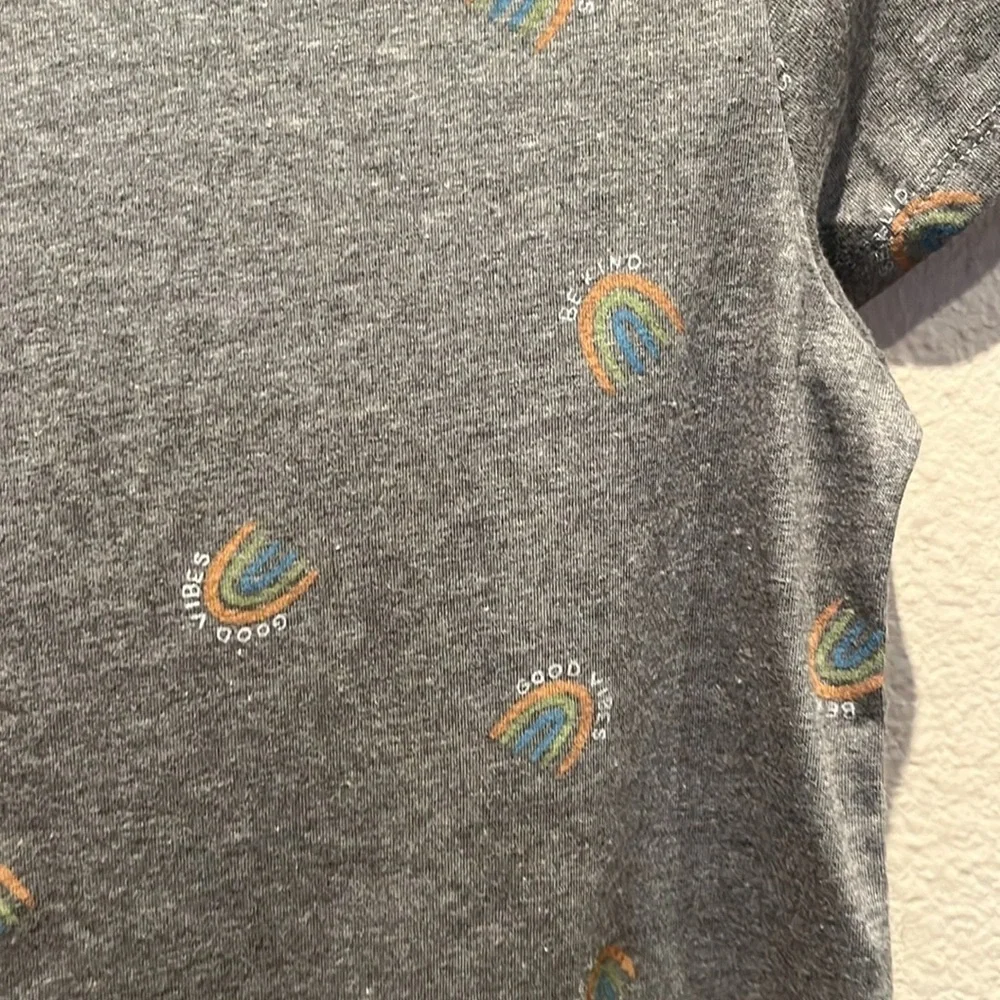 New Old Navy Girl’s Rainbow Print Gray Softest Tee Size Large 14-16 NWT